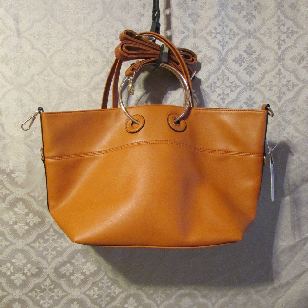 NEW Cesca Purse w/ removable Crossbody Strap